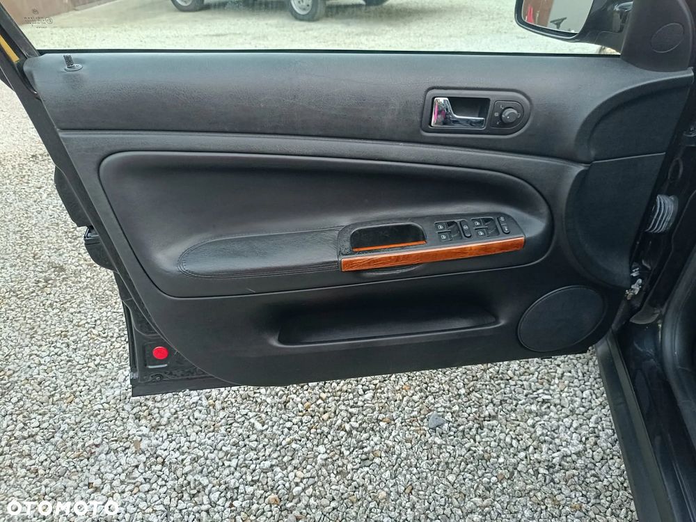 Volkswagen Passat - 20