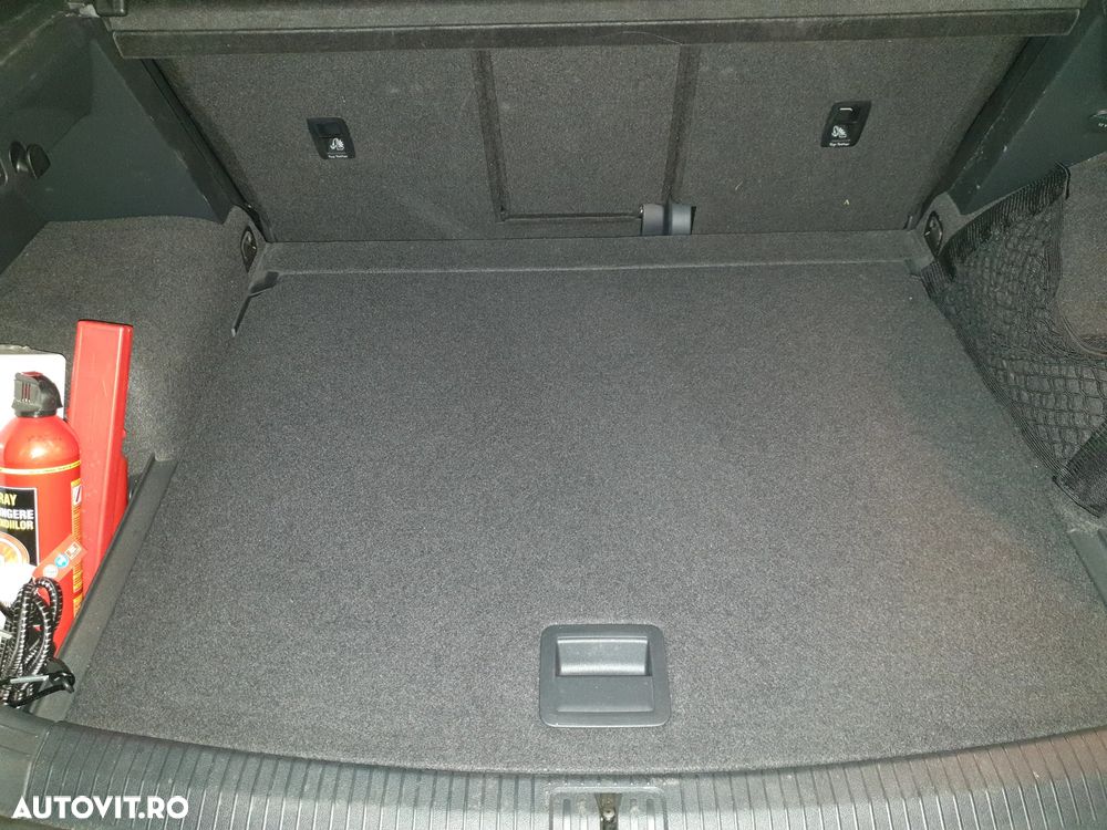 Volkswagen Tiguan - 6