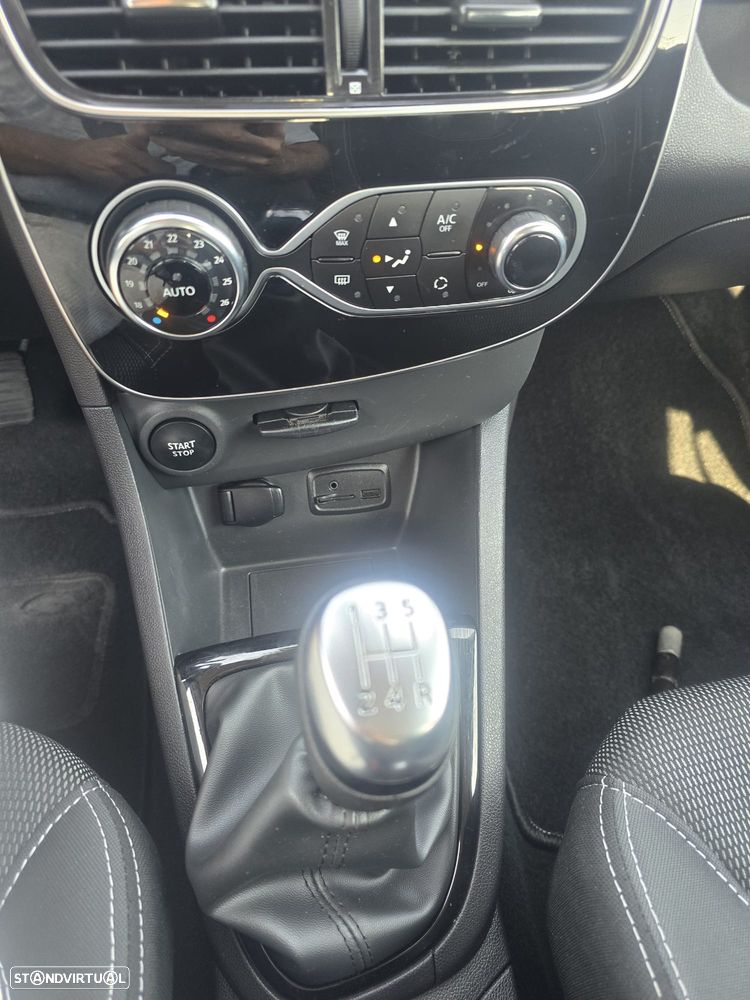Renault Clio - 12