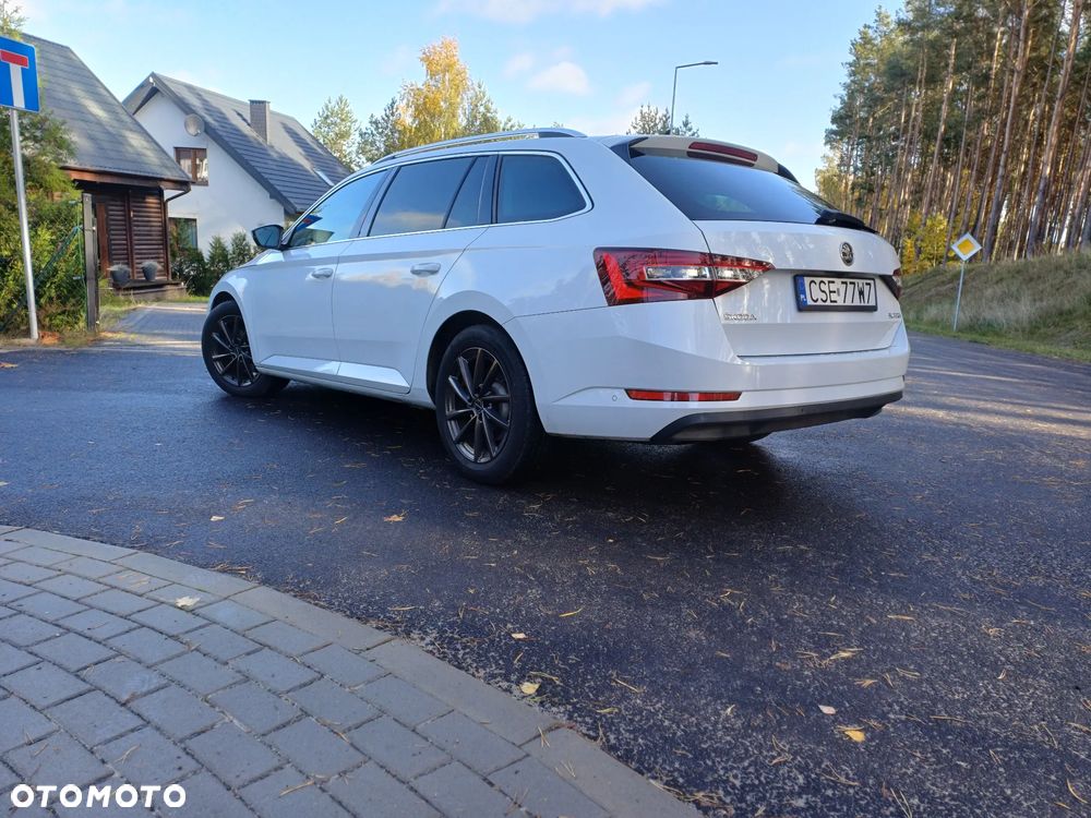 Skoda Superb 1.6 TDI Style - 9