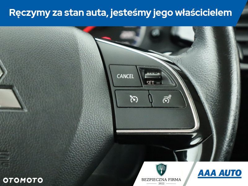 Mitsubishi Outlander - 16