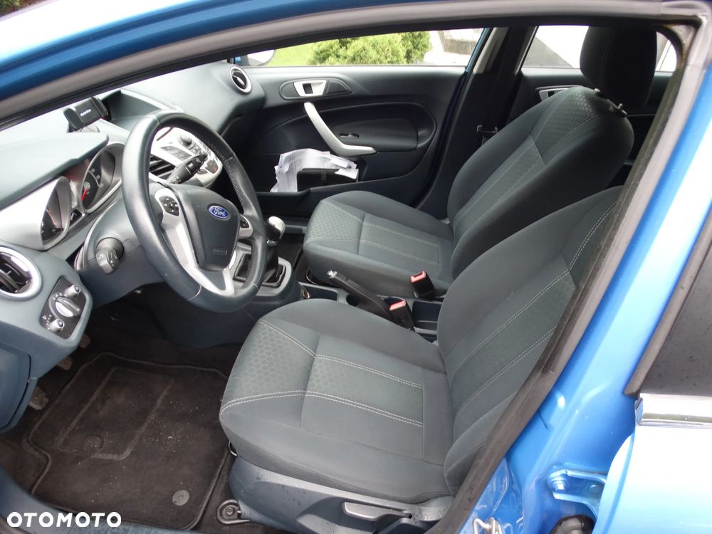 Ford Fiesta - 15