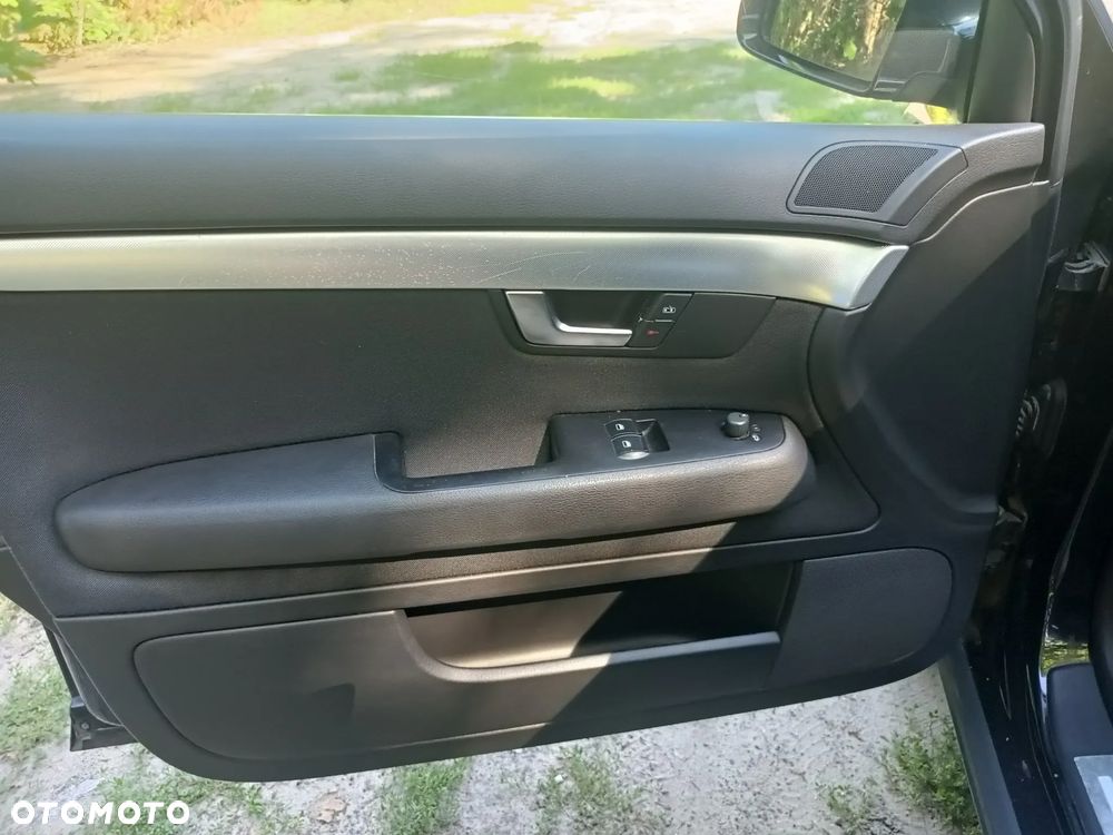 Audi A4 Avant - 23