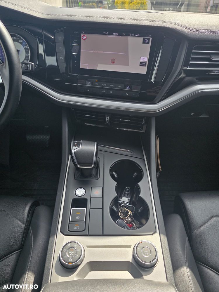 Volkswagen Touareg V6 TDI Elegance - 9