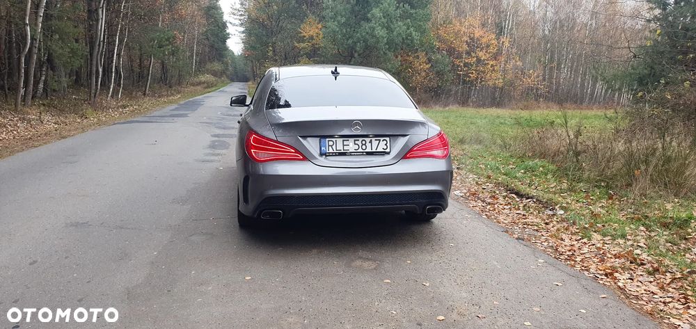 Mercedes-Benz CLA 200 AMG Line - 2