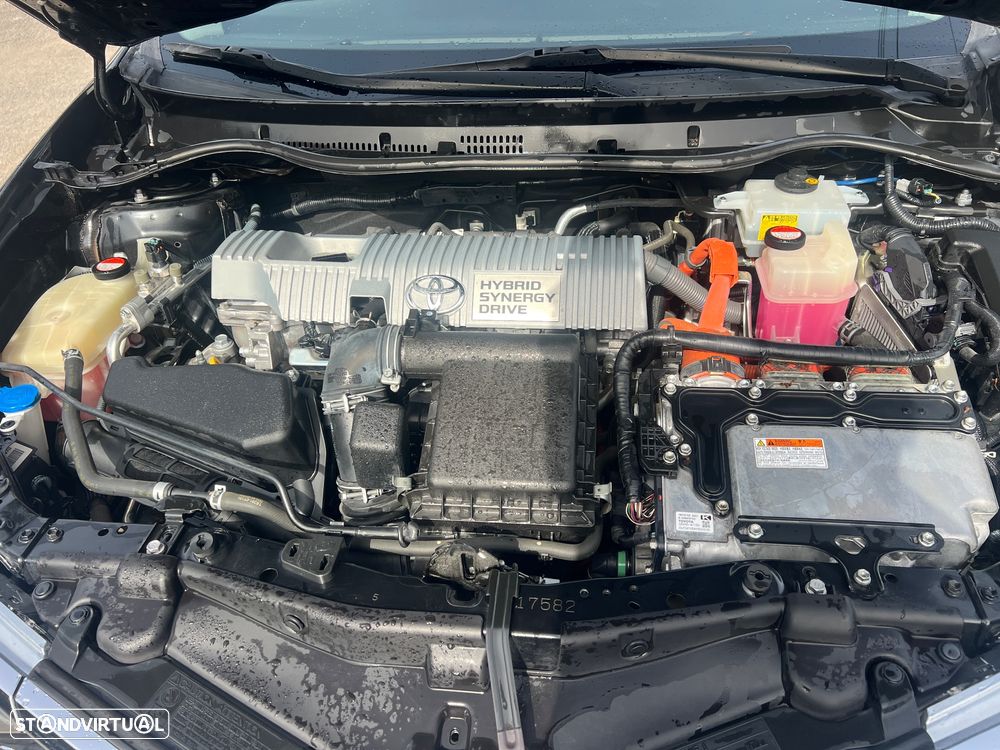 Toyota Auris Touring Sports 1.8 HSD Sport+Skyview +Navi - 27