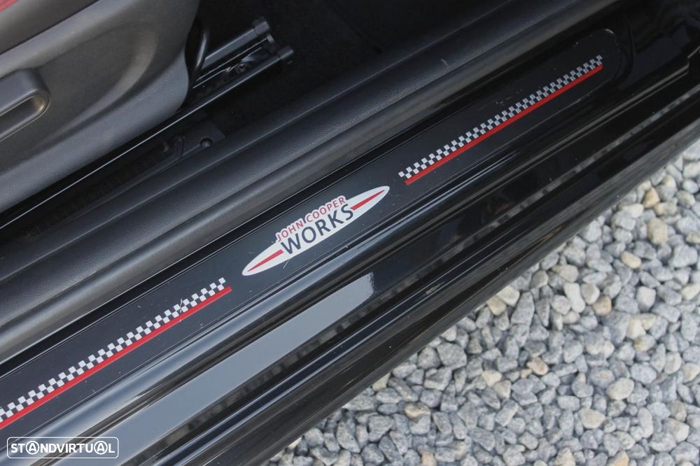 MINI 3 Portas John Cooper Works Auto Desportiva - 40