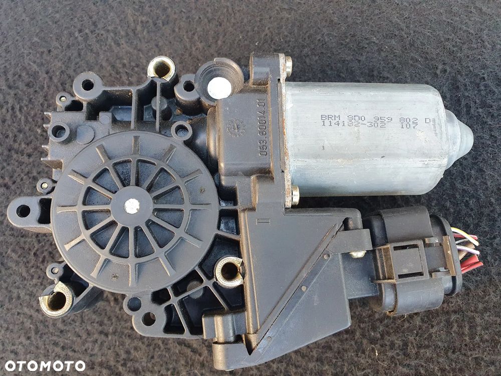 AUDI A4 B5 SILNICZEK PODNOSZENIA SZYBY PRAWY PRZÓD 8D0959802D 113846-113 BROSE POSIADAM 3SZT - 10