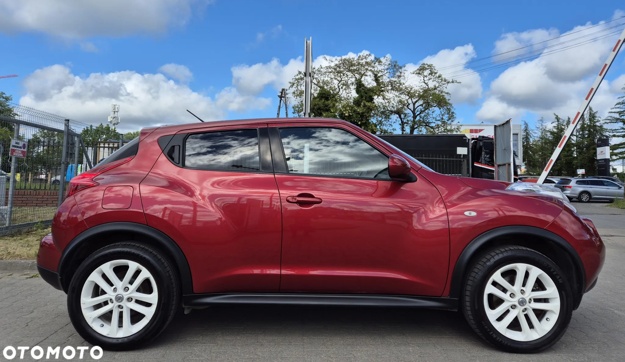 Nissan Juke 1.6 T Tekna 4x4 - 4