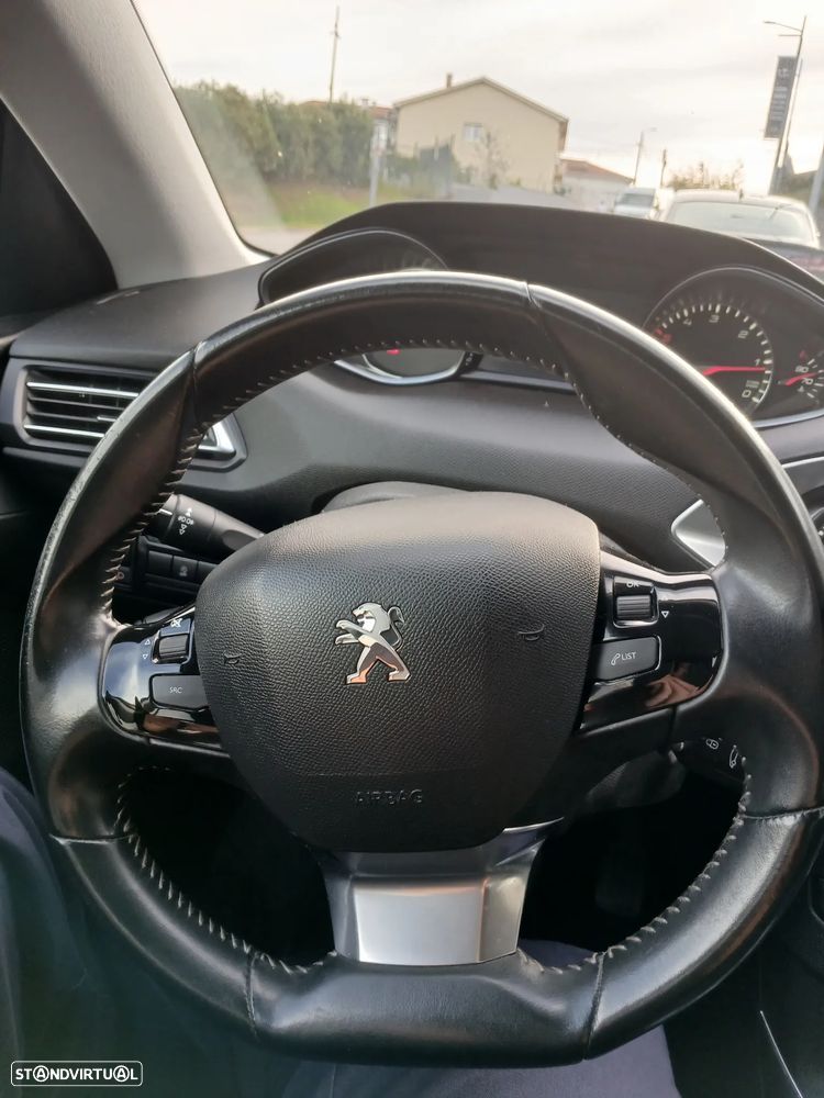 Peugeot 308 - 10