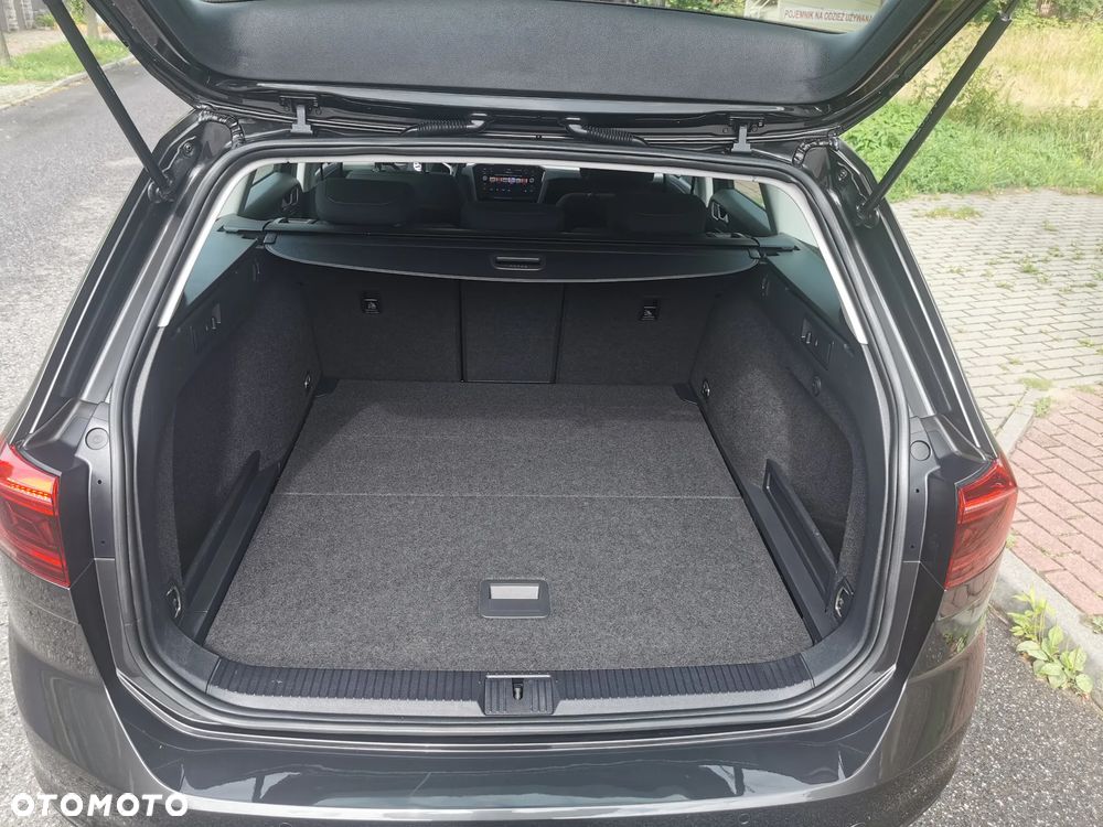 Volkswagen Passat 2.0 TDI EVO Elegance DSG - 11