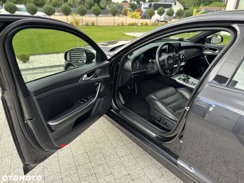 Kia Stinger 2.0 T-GDI GT Line - 18