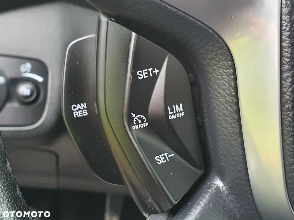 Ford Kuga 2.0 TDCi 4x4 SYNC - 26