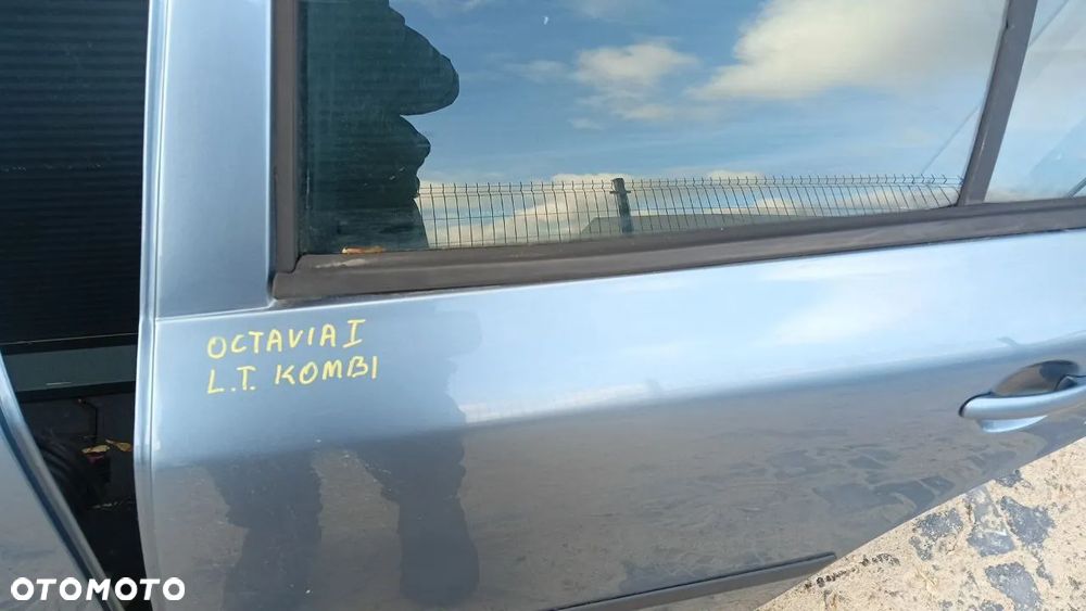 OCTAVIA I KOMBI DRZWI KLAPA BŁOTNIK CHŁODNICA WODY ROLETA BAGAŻNIKA - 4