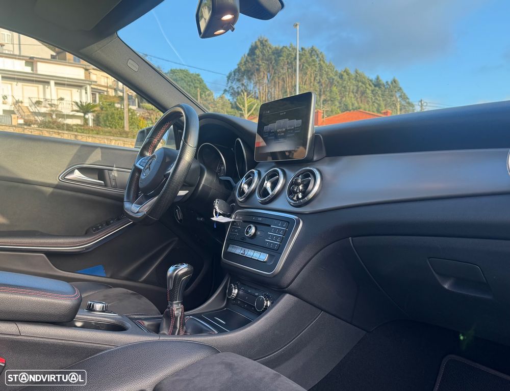 Mercedes-Benz CLA 180 d Shooting Brake AMG Line - 23