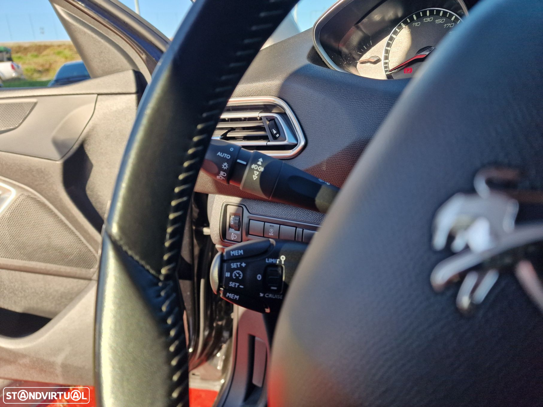 Peugeot 308 1.5 BlueHDi Style - 20