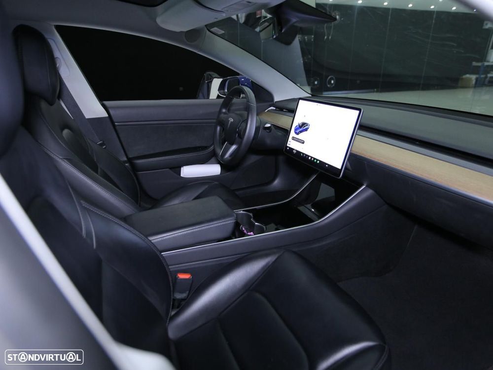 Tesla Model 3 Long-Range Dual Motor AWD - 9