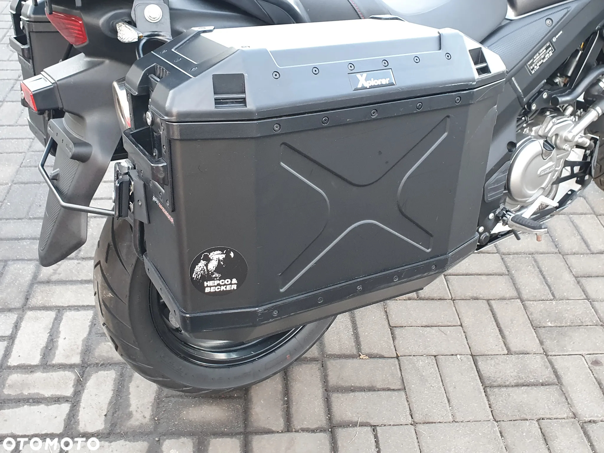 Suzuki V-STROM - 11
