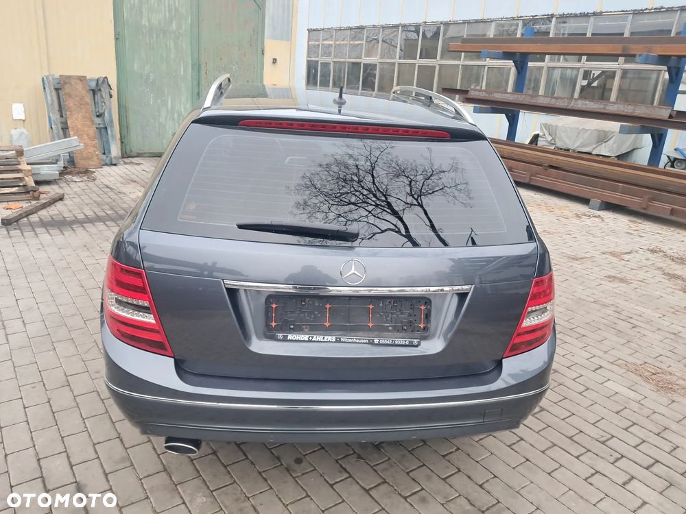 Mercedes-Benz Klasa C 250 CDI DPF 4Matic (BlueEFFICIENCY) 7G-TRONIC - 12