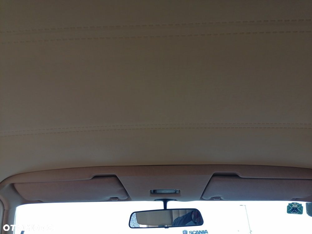 Mercedes-Benz W123 - 11