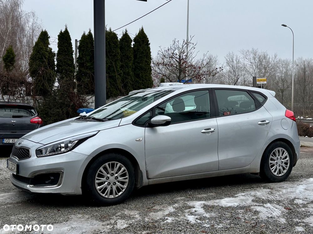Kia Ceed 1.6 CRDi M - 4