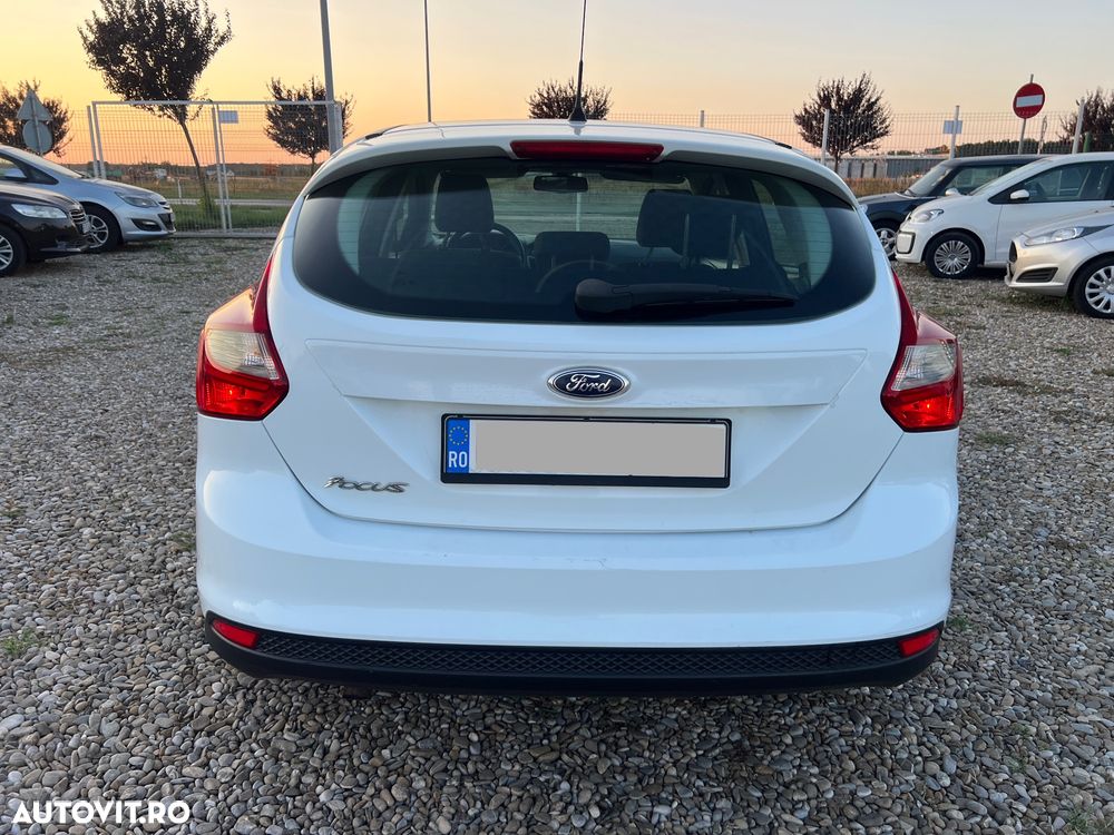 Ford Focus 1.6 TDCI DPF Trend - 11