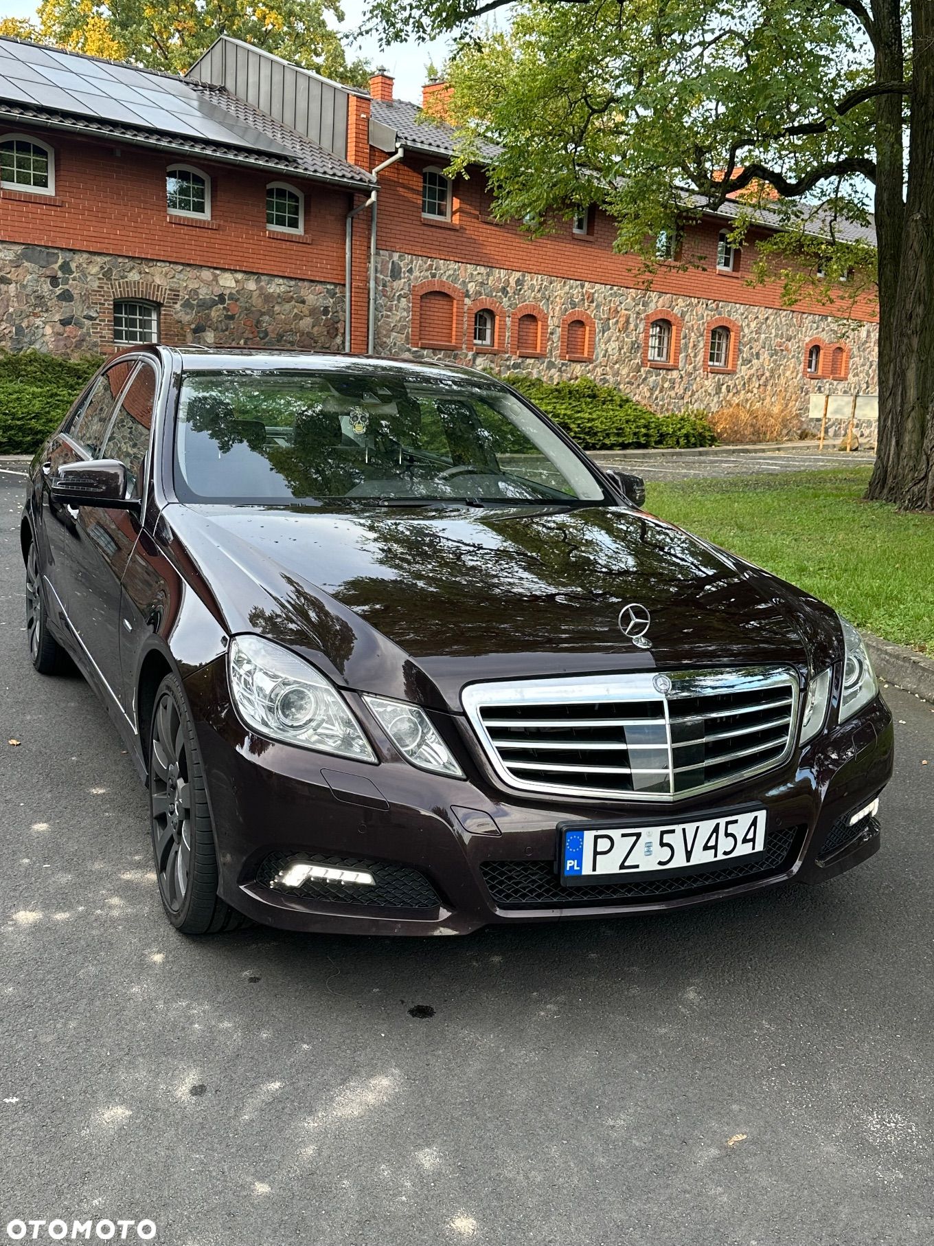 Mercedes-Benz Klasa E 300 CDI BlueEff - 1