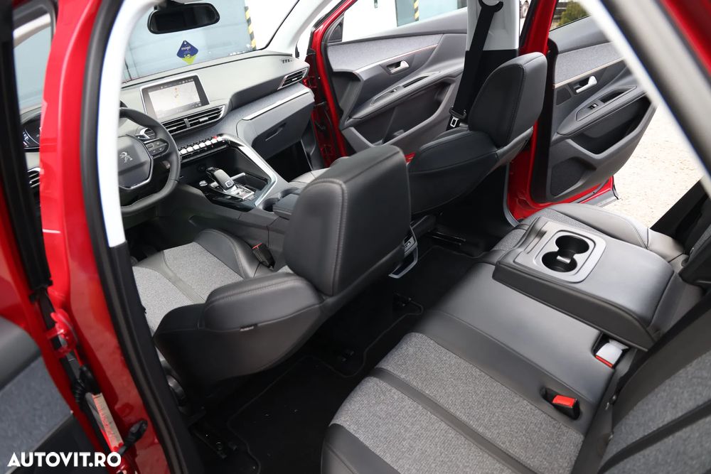 Peugeot 3008 BlueHDi 130 Stop & Start EAT8 Active - 8