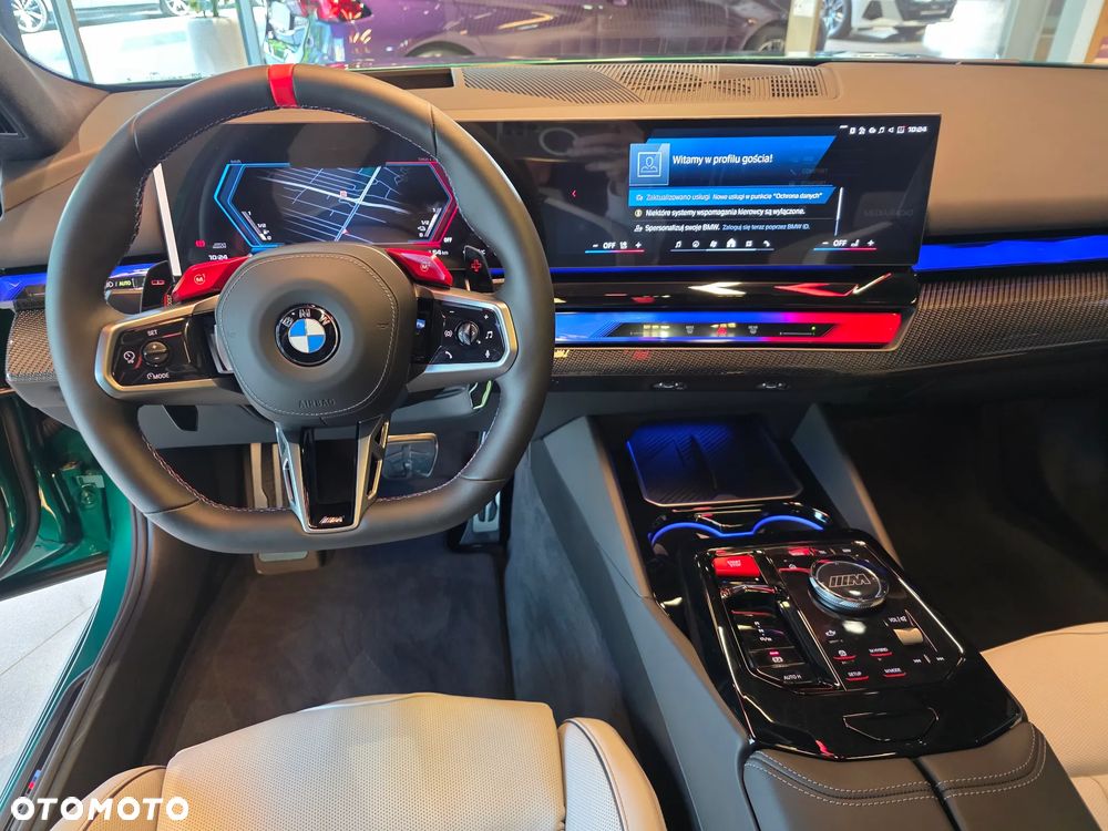 BMW M5 PHEV - 12