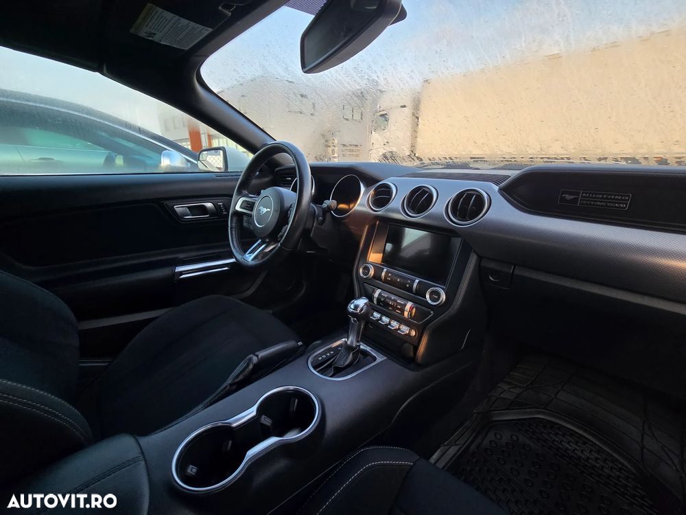 Ford Mustang - 9