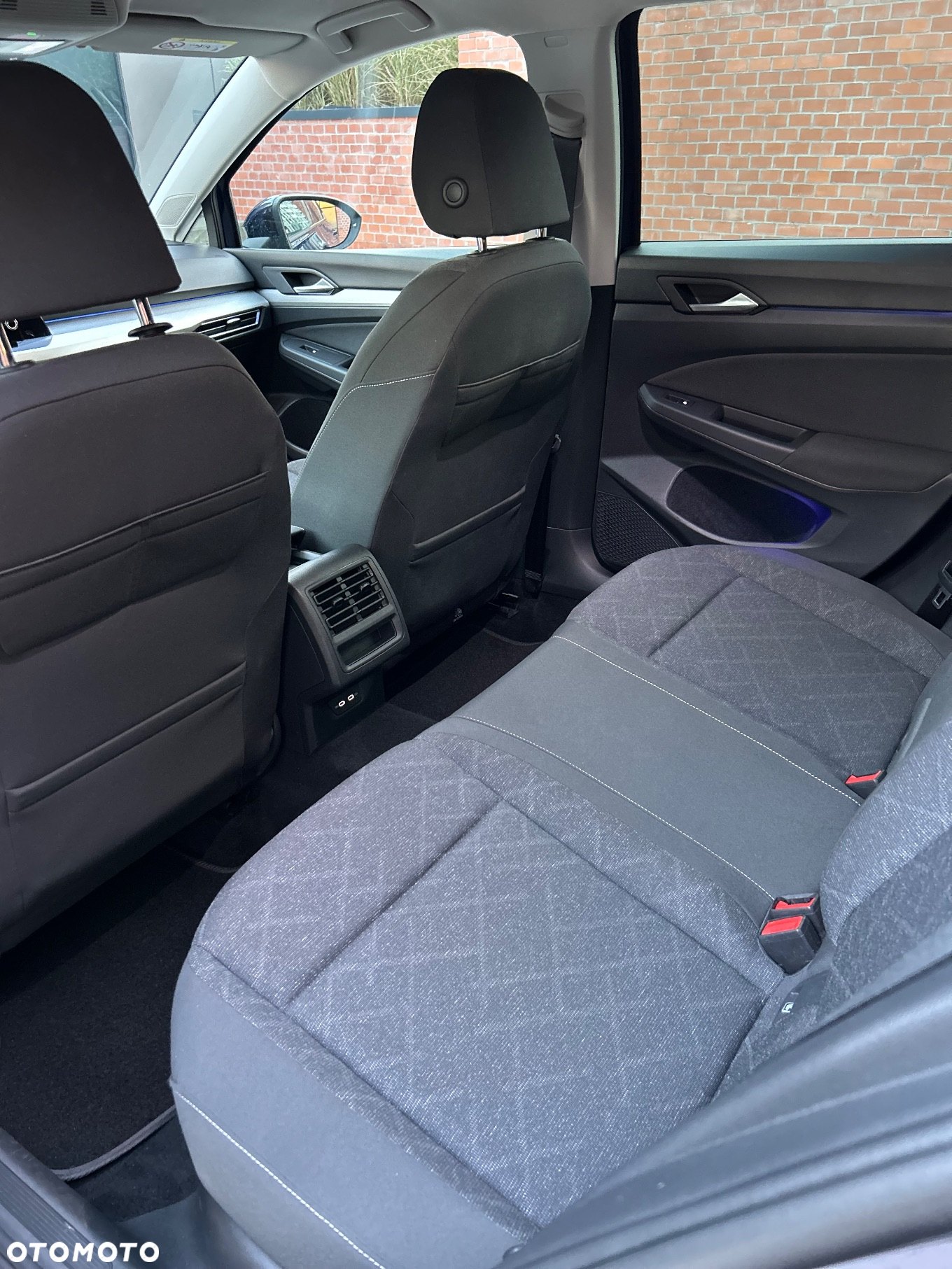 Volkswagen Golf VIII 2.0 TDI Life DSG - 23