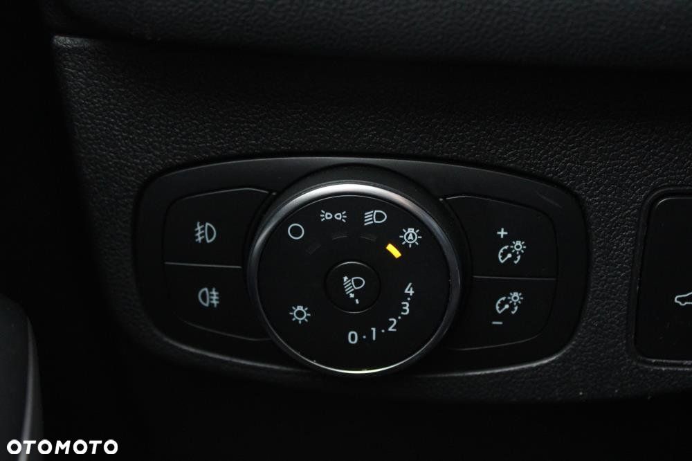 Ford Focus - 8