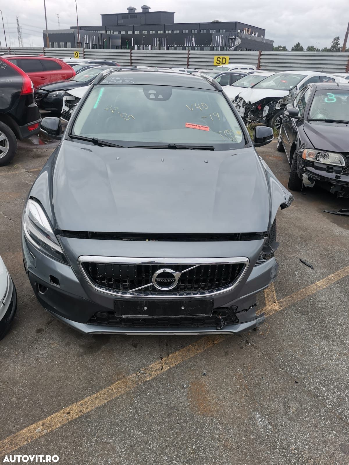 Dezmembram Volvo v40 2019 Cross Country 2.0 Diesel 46.000 km - 1