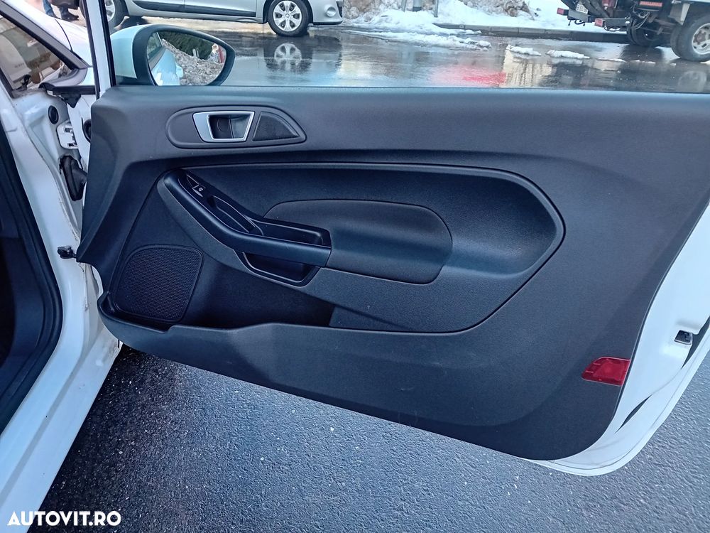 Ford Fiesta 1.25 Celebration - 12