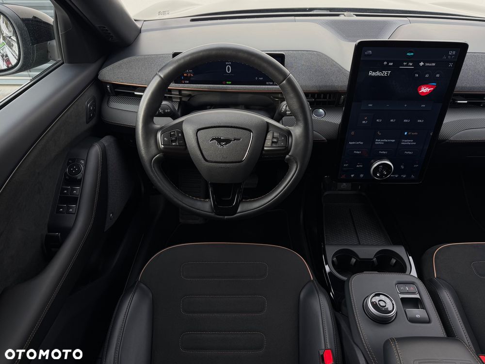 Ford Mustang Mach-E - 9