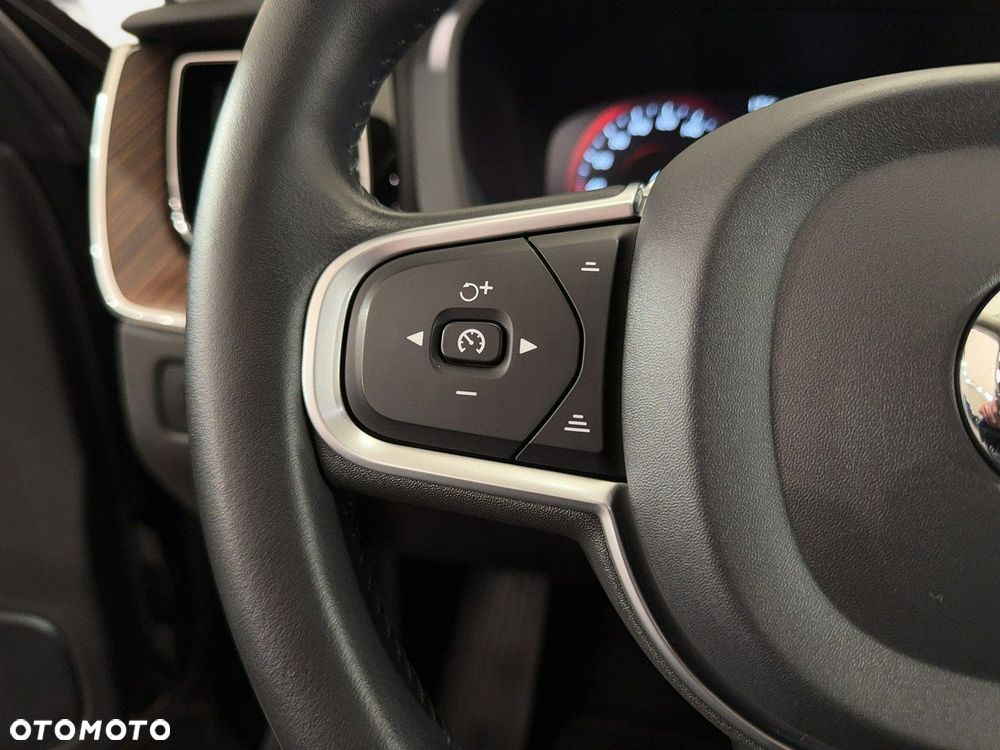 Volvo XC 60 - 21