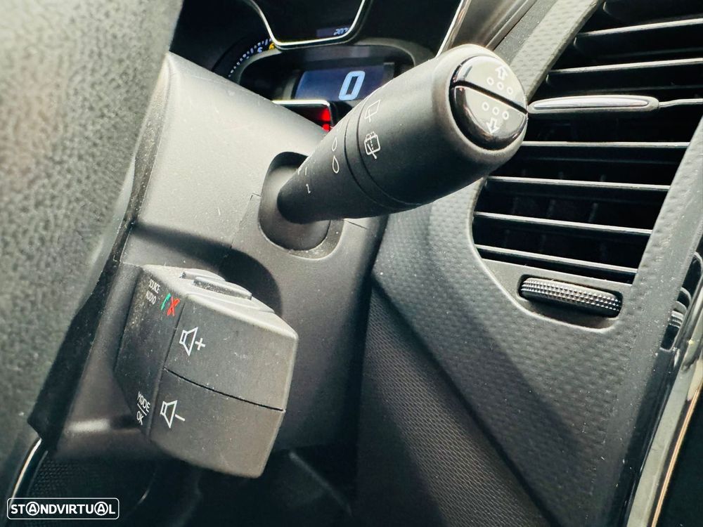 Renault Captur 0.9 TCE Exclusive - 12