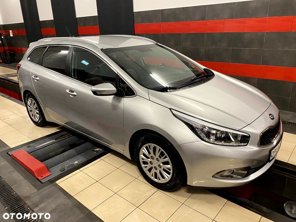 Kia Ceed 1.6 GDI Platinum Edition - 5
