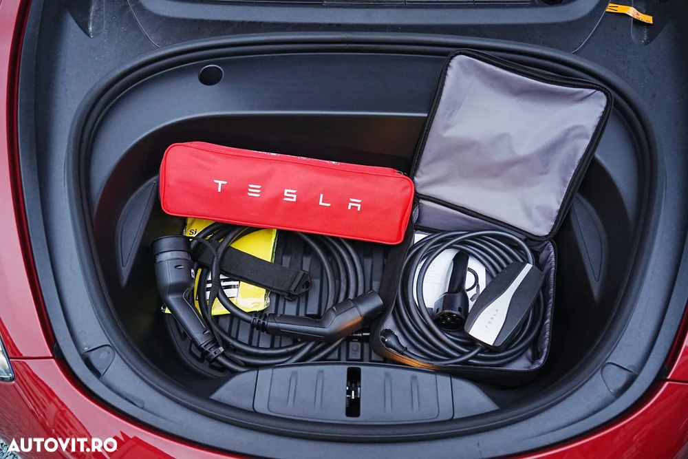 Tesla Model 3 Performance - 30