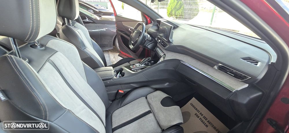 Peugeot 3008 1.6 Hybrid GT Pack e-EAT8 - 37