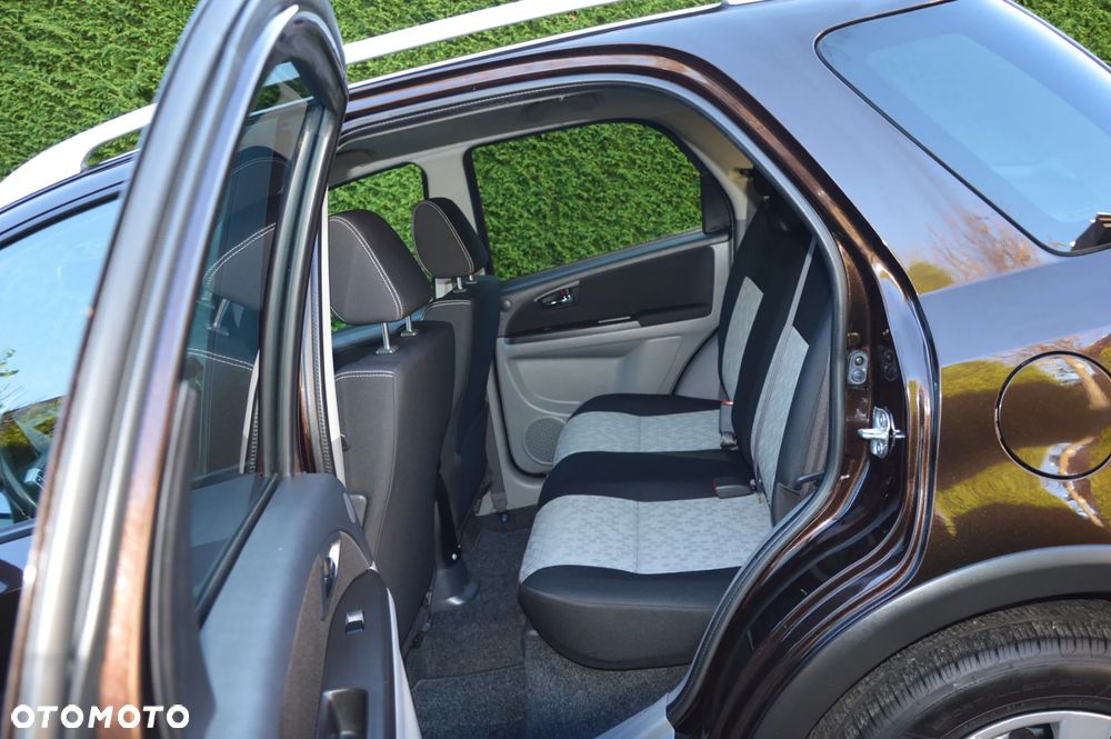 Suzuki SX4 1.6 VVT 4x2 Style - 13