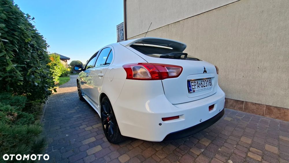 Mitsubishi Lancer 2011 photo 4
