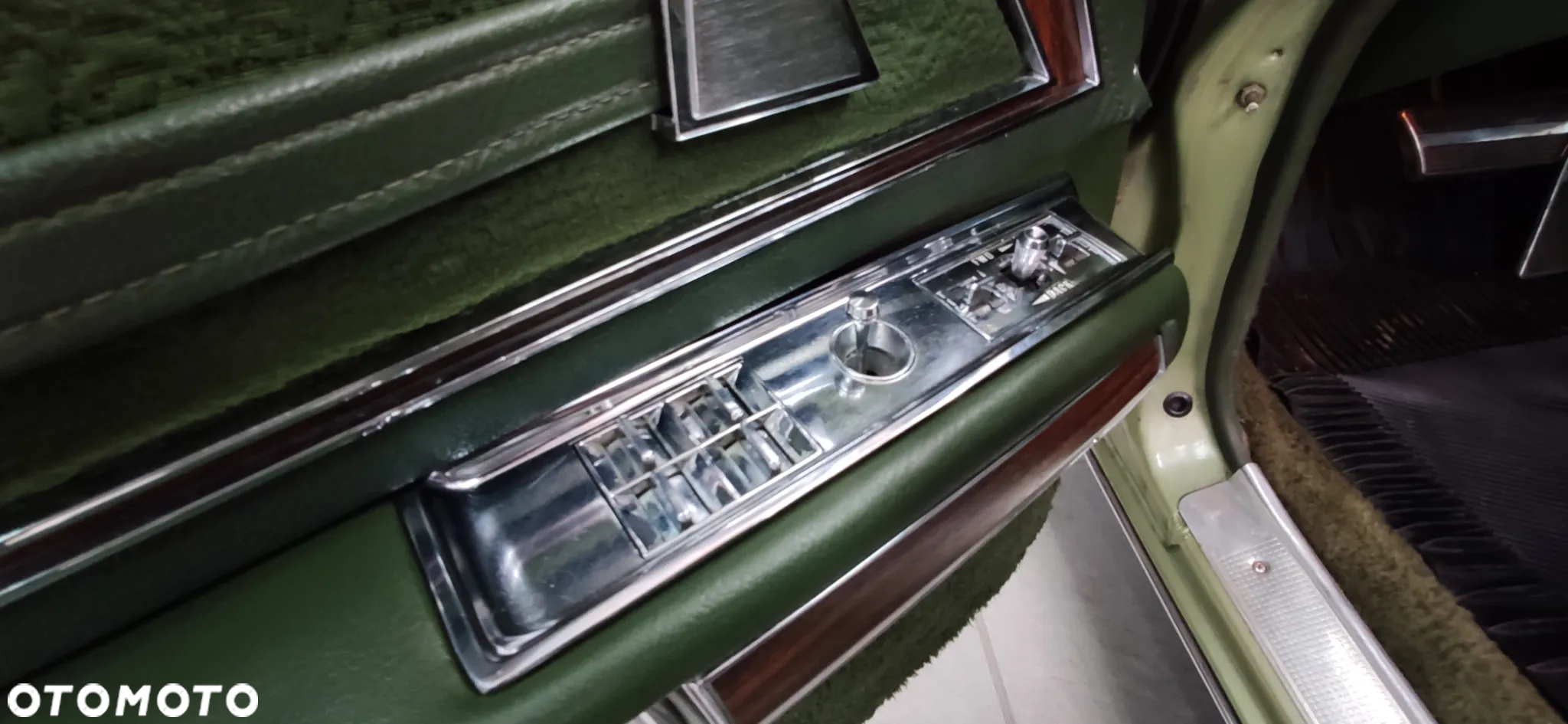 Oldsmobile Cutlass - 27