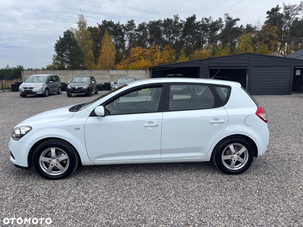 Kia Ceed 1.4 CVVT Attract - 3