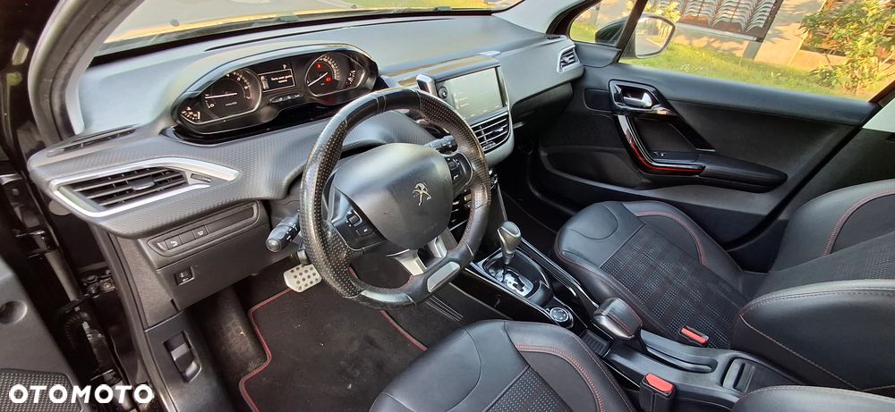 Peugeot 2008 PureTech 110 Stop&Start EAT6 GT-Line Edition - 10