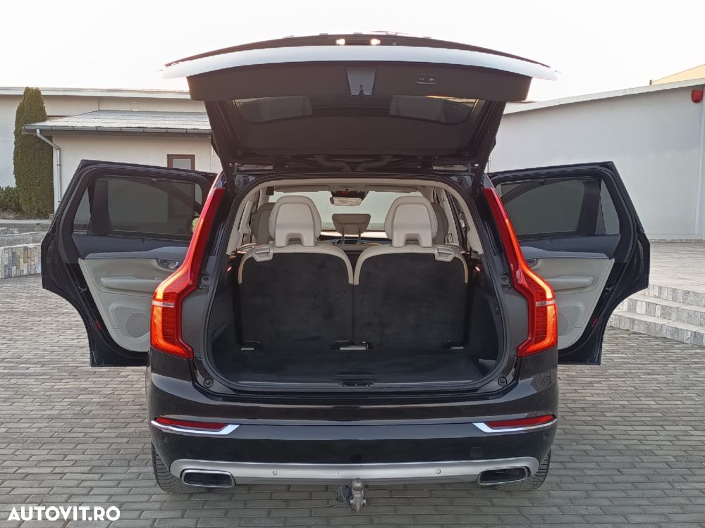 Volvo XC 90 - 8