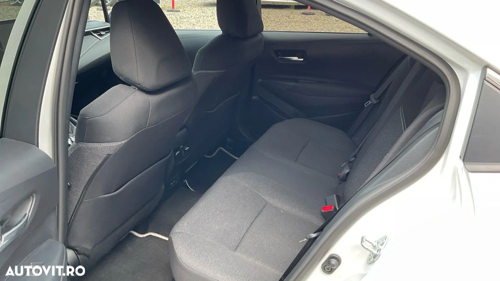Toyota Corolla 1.8 HSD Dynamic - 12