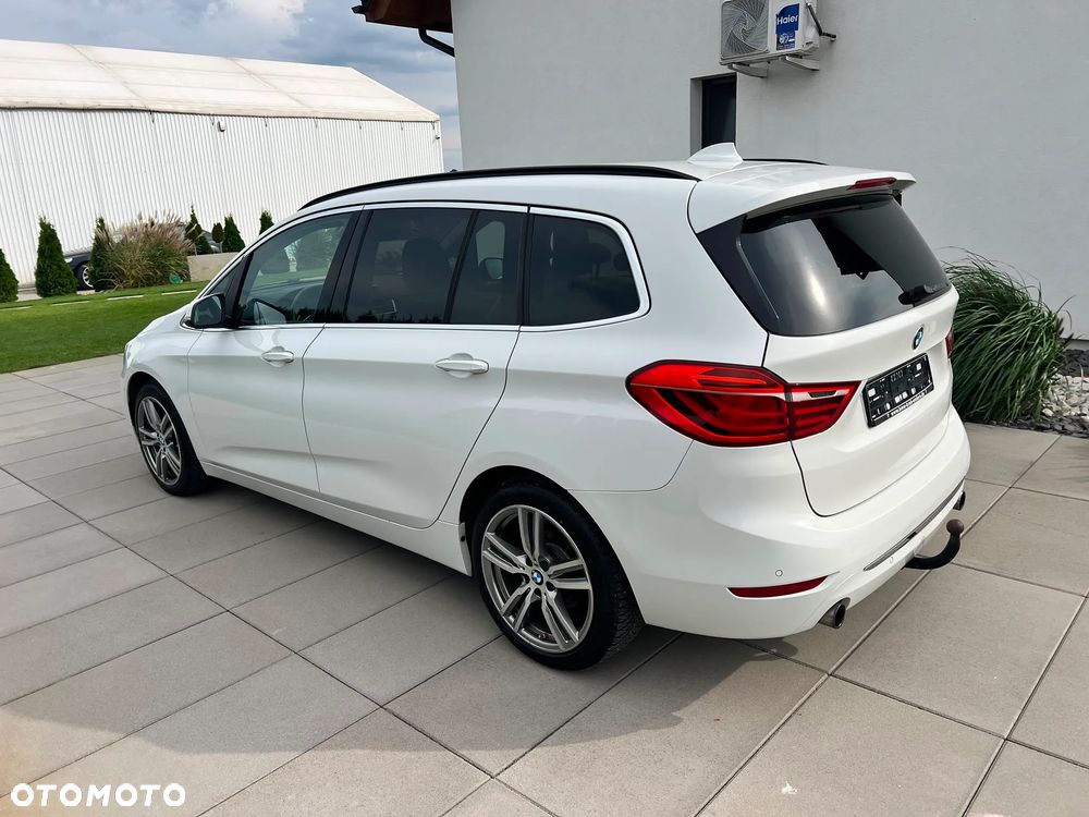 BMW Seria 2 220d xDrive Sport-Aut Luxury Line - 11
