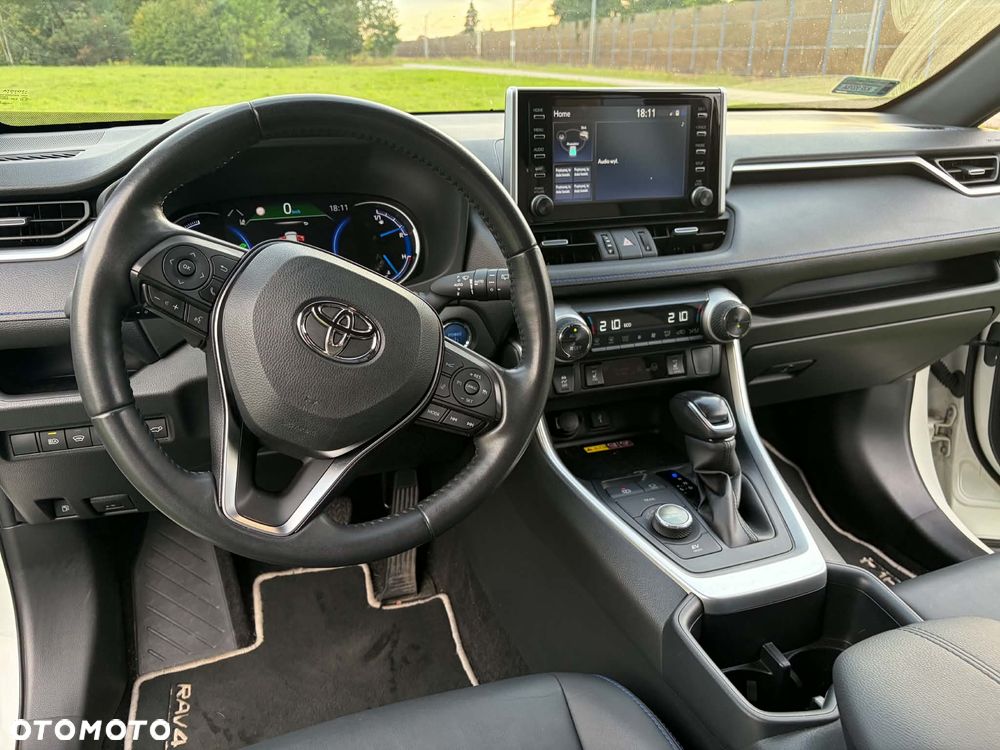 Toyota RAV4 - 12