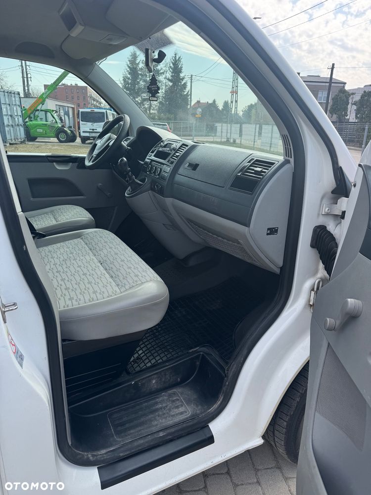 Volkswagen Transporter - 9